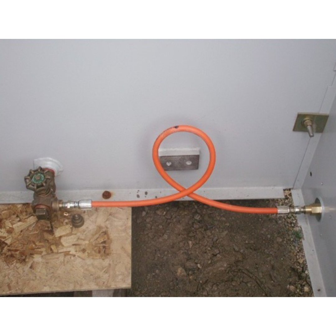 Kit 2 - Orange flexible hose connecting valve to transformer exterior